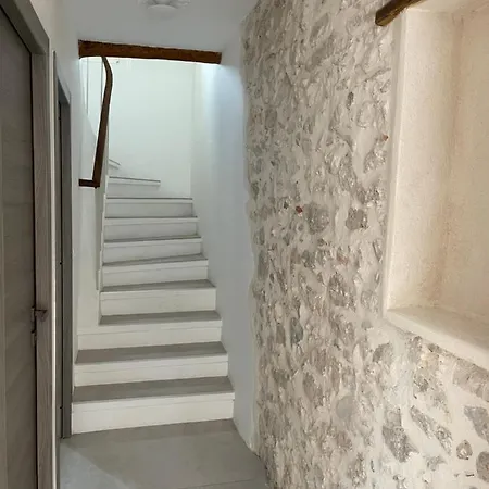 Rue Guillaumont Heart Of Old Holiday home *